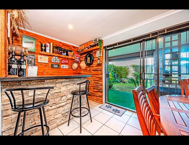 3 BEDROOM TOWNHOUSE FOR SALE IN BRACKENFELL SOUTH